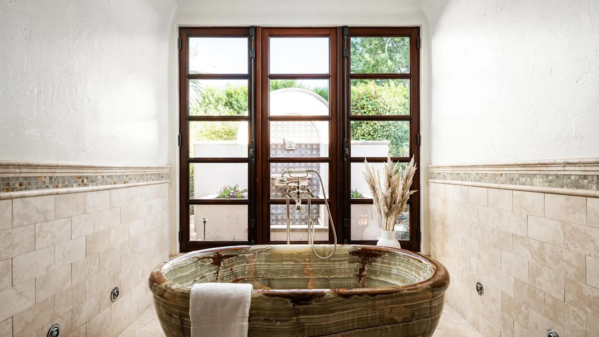 Dom wakacyjny Hacienda Gardens Escape The City-Life With A Private Oasis Scottsdale