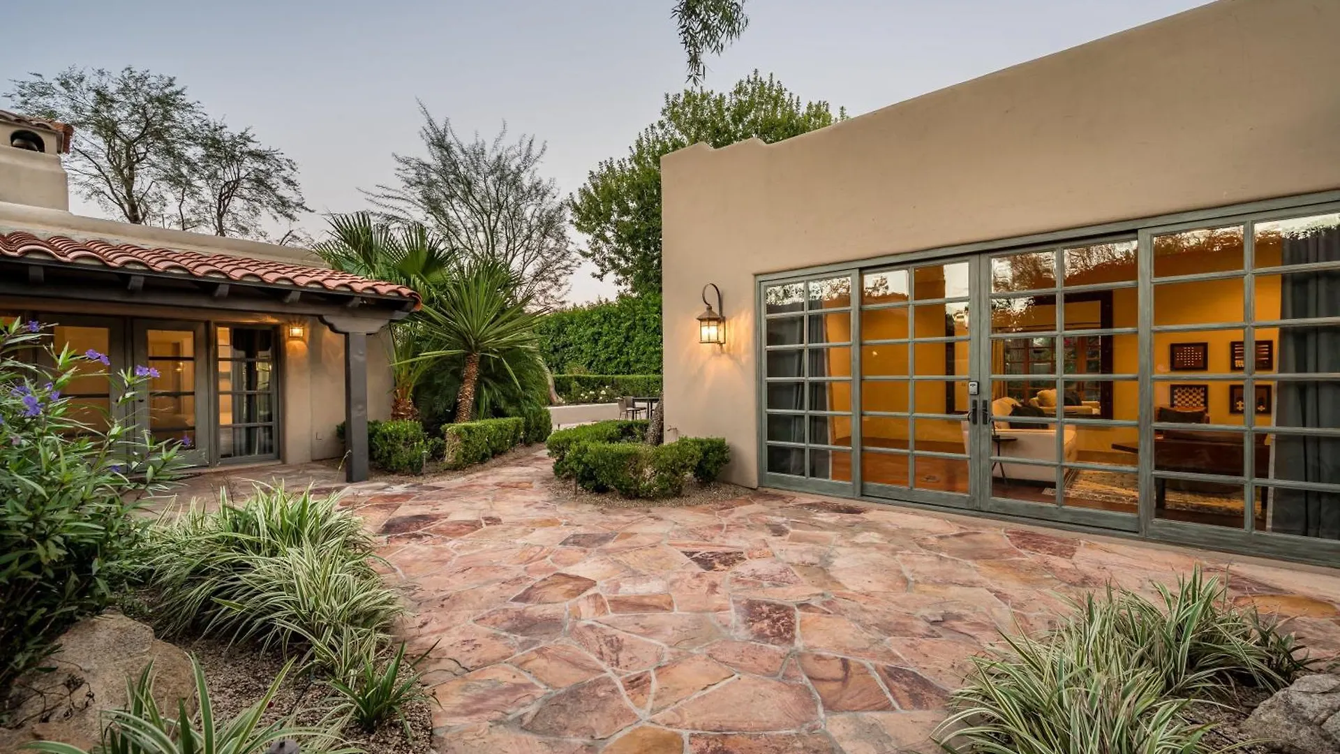 Hacienda Gardens Escape The City-Life With A Private Oasis Scottsdale